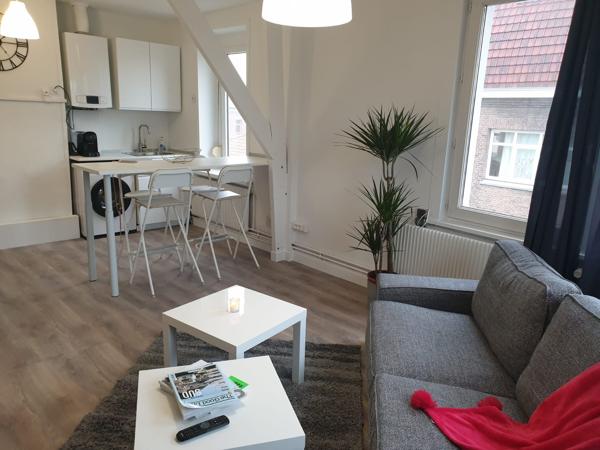 Appartement
                                                                                                                                                                                                                                                                                                                        3 pièce(s)                                                                                                                                                                                                          2 chambre(s)                                                                                                                                                                                                          60  m²