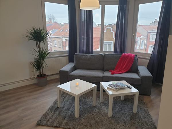 Appartement
                                                                                                                                                                                                                                                                                                                        3 pièce(s)                                                                                                                                                                                                          2 chambre(s)                                                                                                                                                                                                          60  m²