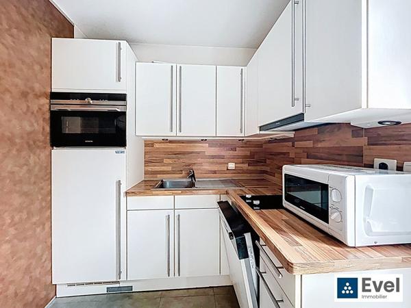 T2 en DUPLEX de 50 m2 vendu meublé . Emplacement Numéro 1