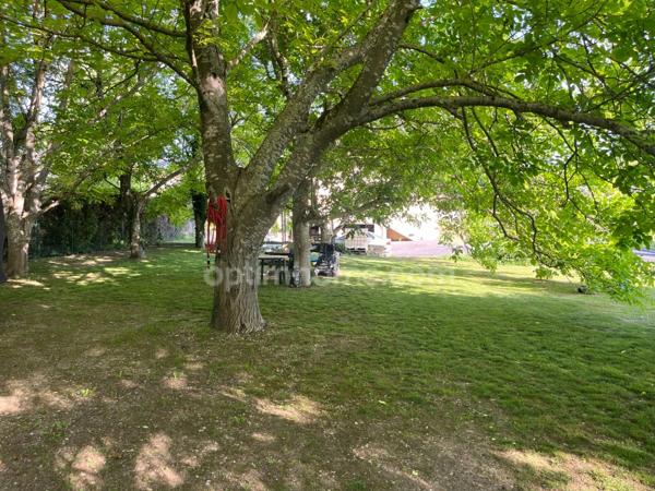 Maison à vendre 5 pièces CHAMPNIERS (16)