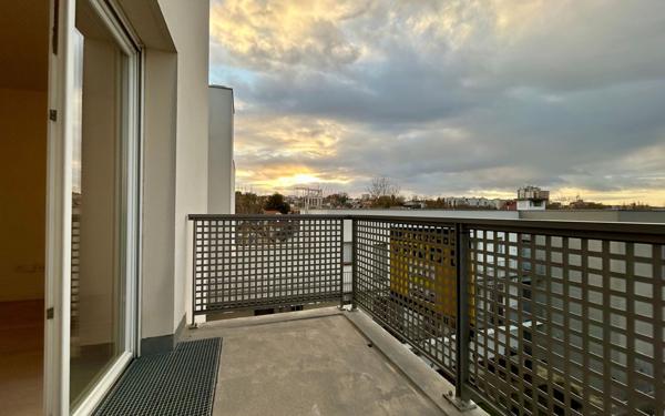 Appartement à vendre    2 pièces • 44,84 m2 Ris-Orangis