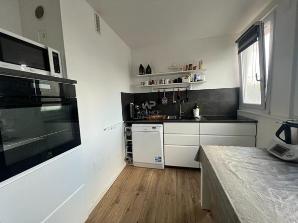 Appartement Pontoise 4 pièce(s) 75.01 m2 €232 000 ** - Référence 11083