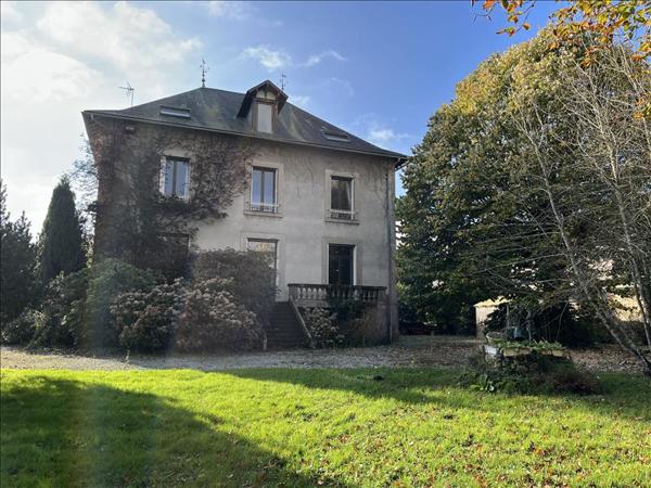 Maison à vendre |  Saint-Sornin-Leulac |  14 pièces | 358 m²