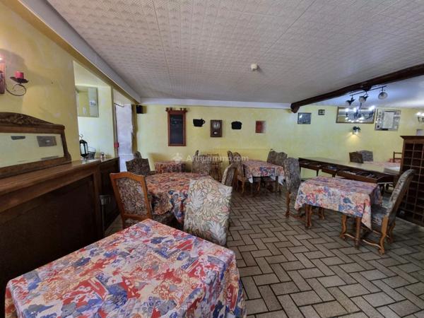 Vente Immeuble 37 pièces 764 m2 à Bourg-Sainte-Marie