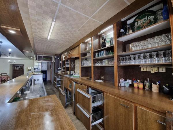 Vente Immeuble 37 pièces 764 m2 à Bourg-Sainte-Marie