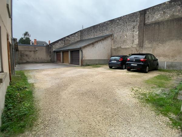 T2 indépendant à vendre - BLOIS - VENDU DEJA LOUE, 5 MIN A PIED DU CENTRE-VILLE, PARKING PRIVE