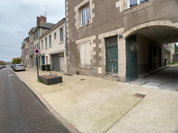 T2 indépendant à vendre - BLOIS - VENDU DEJA LOUE, 5 MIN A PIED DU CENTRE-VILLE, PARKING PRIVE