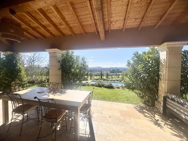 Villa Contemporaine de Plain-Pied au Cœur d’une Provence Authentique