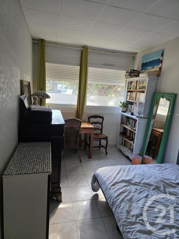 Appartement à vendre  3 pièces - 58 m2 MARSEILLE - 13008