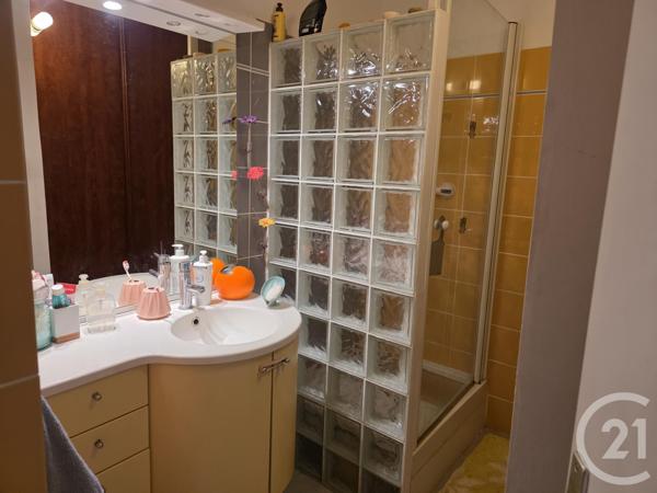 Appartement à vendre  3 pièces - 58 m2 MARSEILLE - 13008