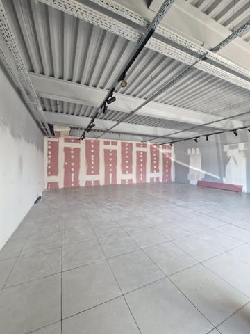 Baie-Mahault (97122) À LOUER – LOCAL COMMERCIAL RDC – JARRY / BAIE-MAHAULT