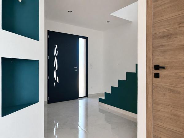 Maison individuelle neuve - 140m² - 5 pièces - garage et piscine