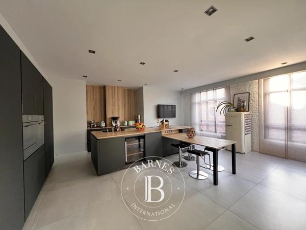 Lille, Appartement 4 Chambres -  320 m² à vendre
