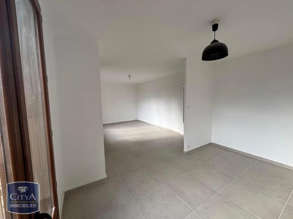 Appartement à louer 4 pièces 91.74m² Gardanne (13120)