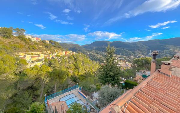 Maison à vendre    5 pièces • 136 m2 La Trinité