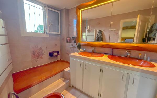 Maison à vendre    5 pièces • 136 m2 La Trinité