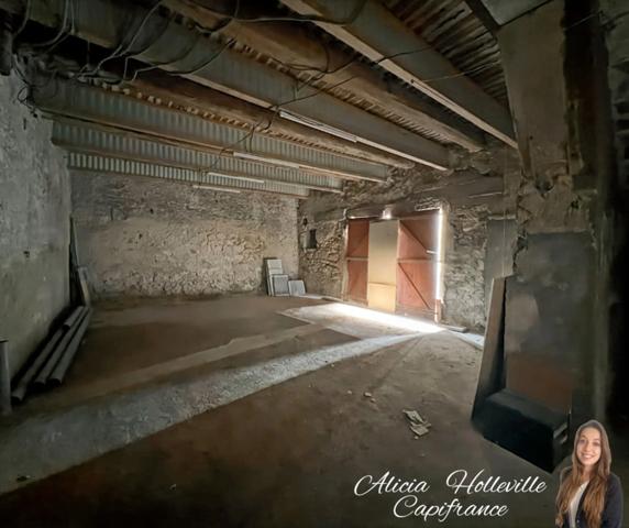 SÉRIGNAN – Maison de village avec gros œuvre refait et aménagement à personnaliser