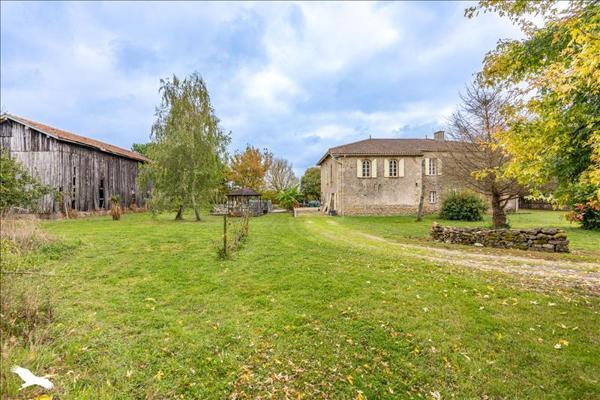 Maison à vendre |  Meilhan-sur-Garonne |  10 pièces | 205 m²