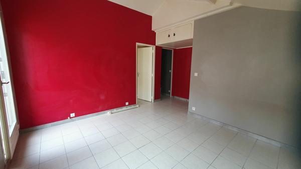 Appartement à vendre    2 pièces • 35 m2 Étampes
