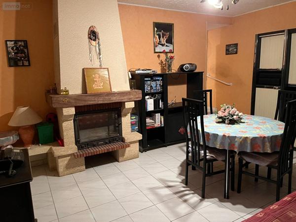 Maison à vendre à Montreuil-Bellay dans le Maine-et-Loire (49260), ref : 2018239