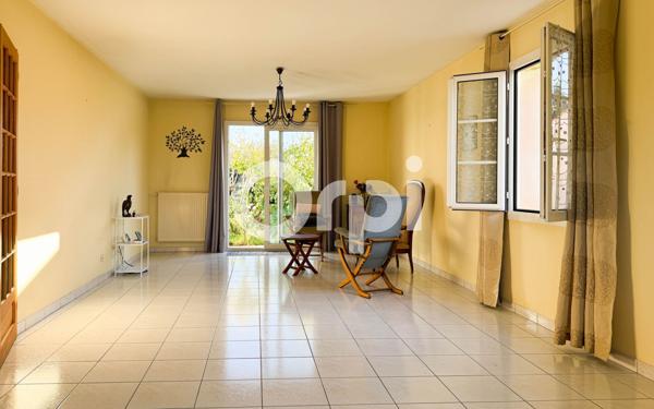 Maison à vendre    5 pièces •  Rochefort