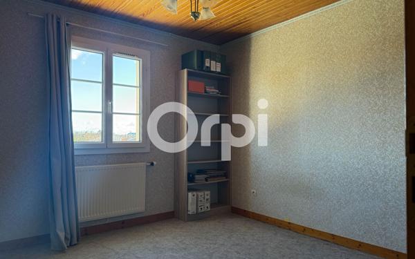 Maison à vendre    5 pièces •  Rochefort