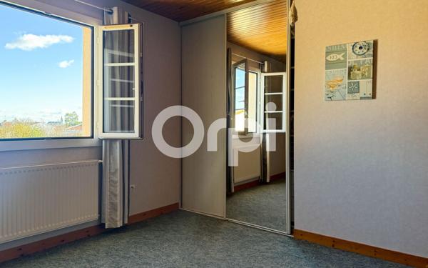 Maison à vendre    5 pièces •  Rochefort