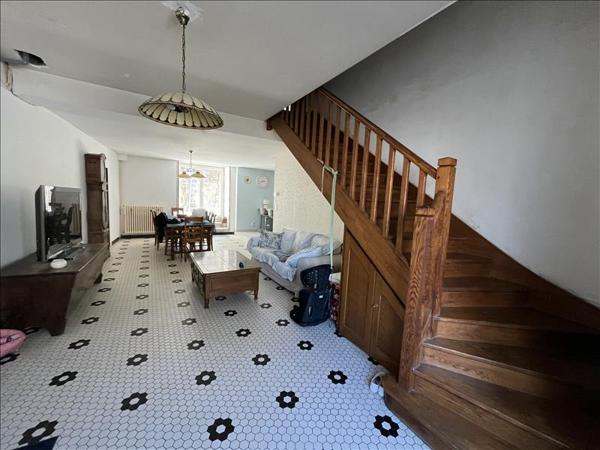 Maison à vendre |  Terrasson-Lavilledieu |  8 pièces | 251 m²