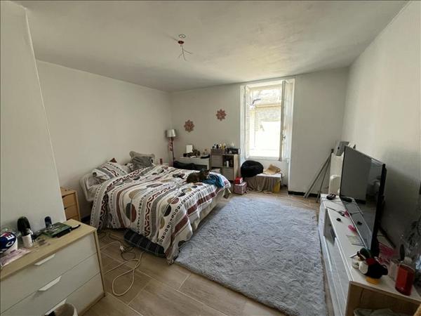 Maison à vendre |  Terrasson-Lavilledieu |  8 pièces | 251 m²