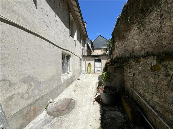 Maison à vendre |  Terrasson-Lavilledieu |  8 pièces | 251 m²