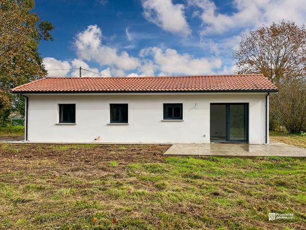 Maison 3 pièces avec climatisation, menuiseries alu et vue dégagée