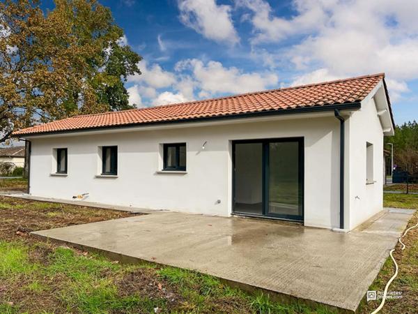 Maison 3 pièces avec climatisation, menuiseries alu et vue dégagée