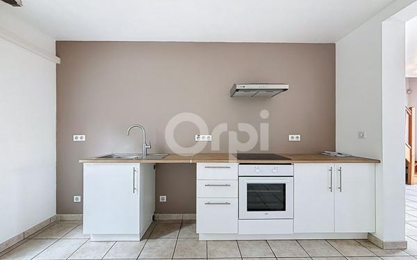 Maison à louer    4 pièces •  Monchy-Saint-Éloi