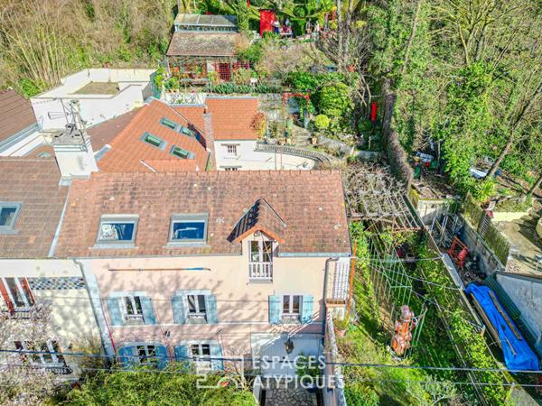 Demeure du XIXe vue Seine et jardin paysager à La Frette sur Seine