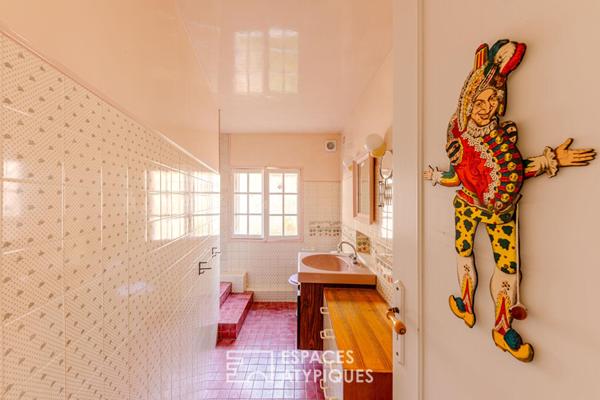 Demeure du XIXe vue Seine et jardin paysager à La Frette sur Seine