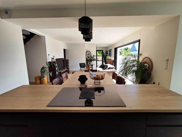 Maison à vendre à Erdeven dans le Morbihan (56410), ref : 56001-1136