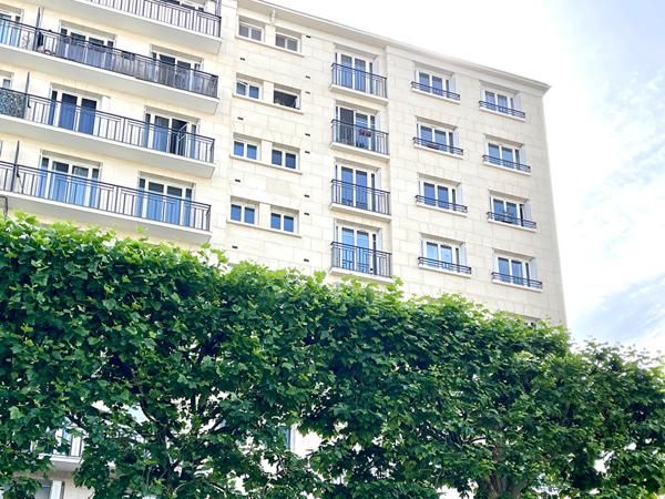 Appartement 2 pièces 50 m2 avec balcon et cave