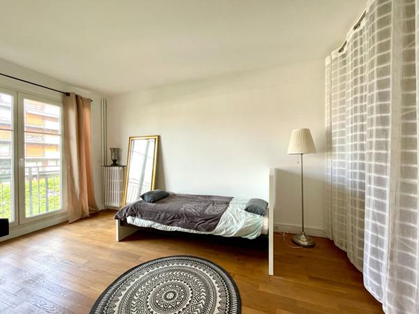 Appartement 2 pièces 50 m2 avec balcon et cave