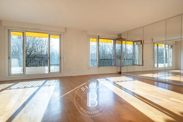 Neuilly-sur-Seine, Appartement 1 Chambre -  83 m² à vendre