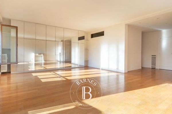 Neuilly-sur-Seine, Appartement 1 Chambre -  83 m² à vendre