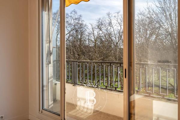 Neuilly-sur-Seine, Appartement 1 Chambre -  83 m² à vendre