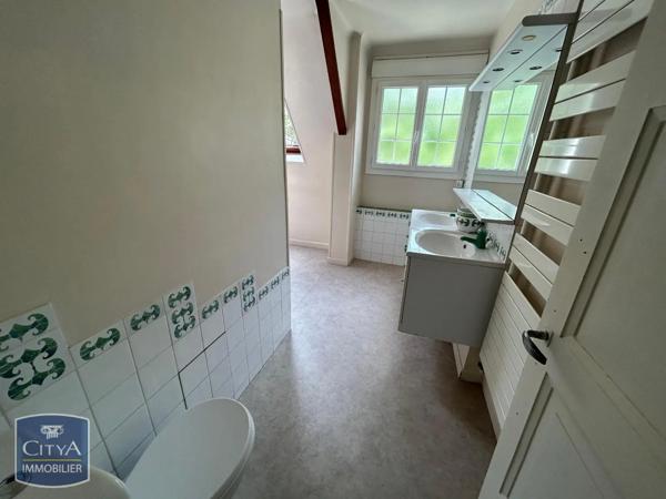 Appartement à louer 3 pièces 103.12m²