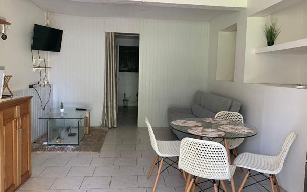 Appartement à louer    2 pièces • 30 m2 Lamentin