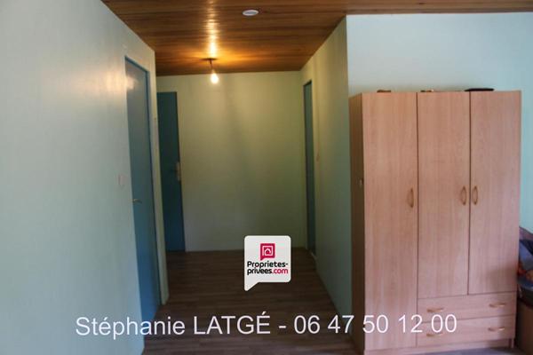 Maison de pays, 146 m2 + grange - Bagnols  (63)