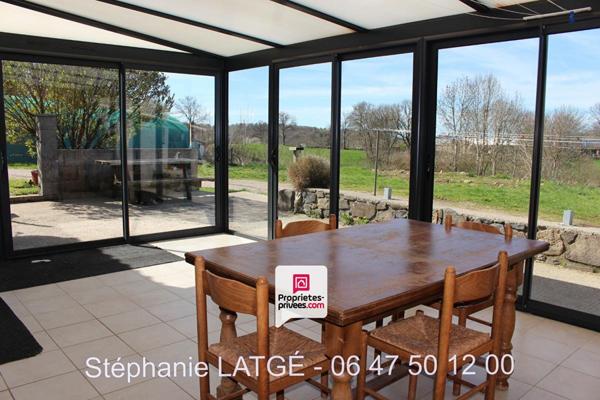 Maison de pays, 146 m2 + grange - Bagnols  (63)