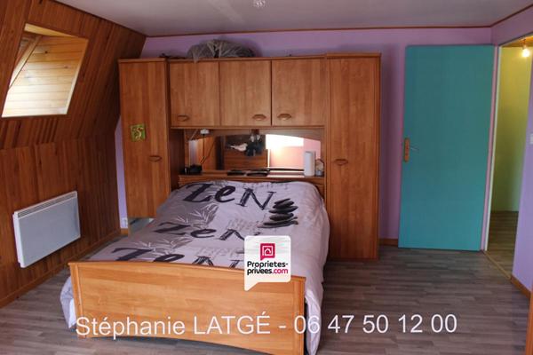 Maison de pays, 146 m2 + grange - Bagnols  (63)