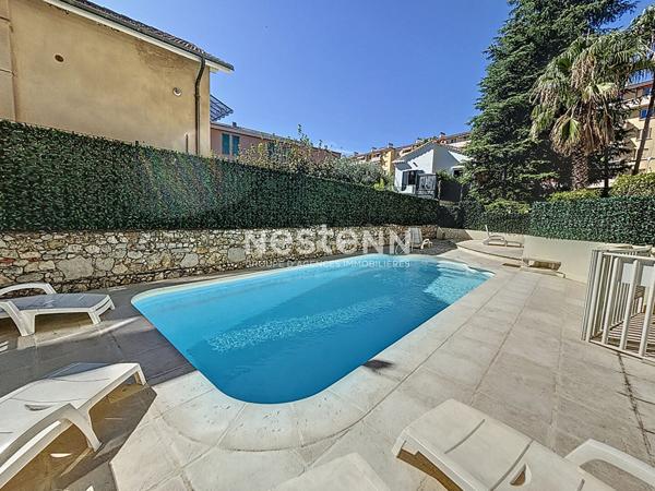 Cannes - Proche square Carnot - 199m² de REZ-DE-JARDIN - 3P - 75m² - Garage- Piscine