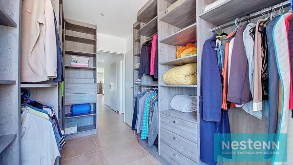 Appartement Istres 4 pièce(s) 99 m2, dernier étage, ascenseur, garage, clé en mains et vues incroyables