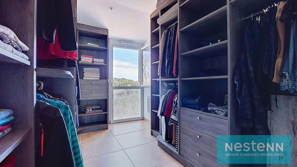 Appartement Istres 4 pièce(s) 99 m2, dernier étage, ascenseur, garage, clé en mains et vues incroyables