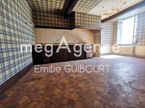 Immeuble à ROQUECOURBE, 81210 - 6 pièces 215m²
